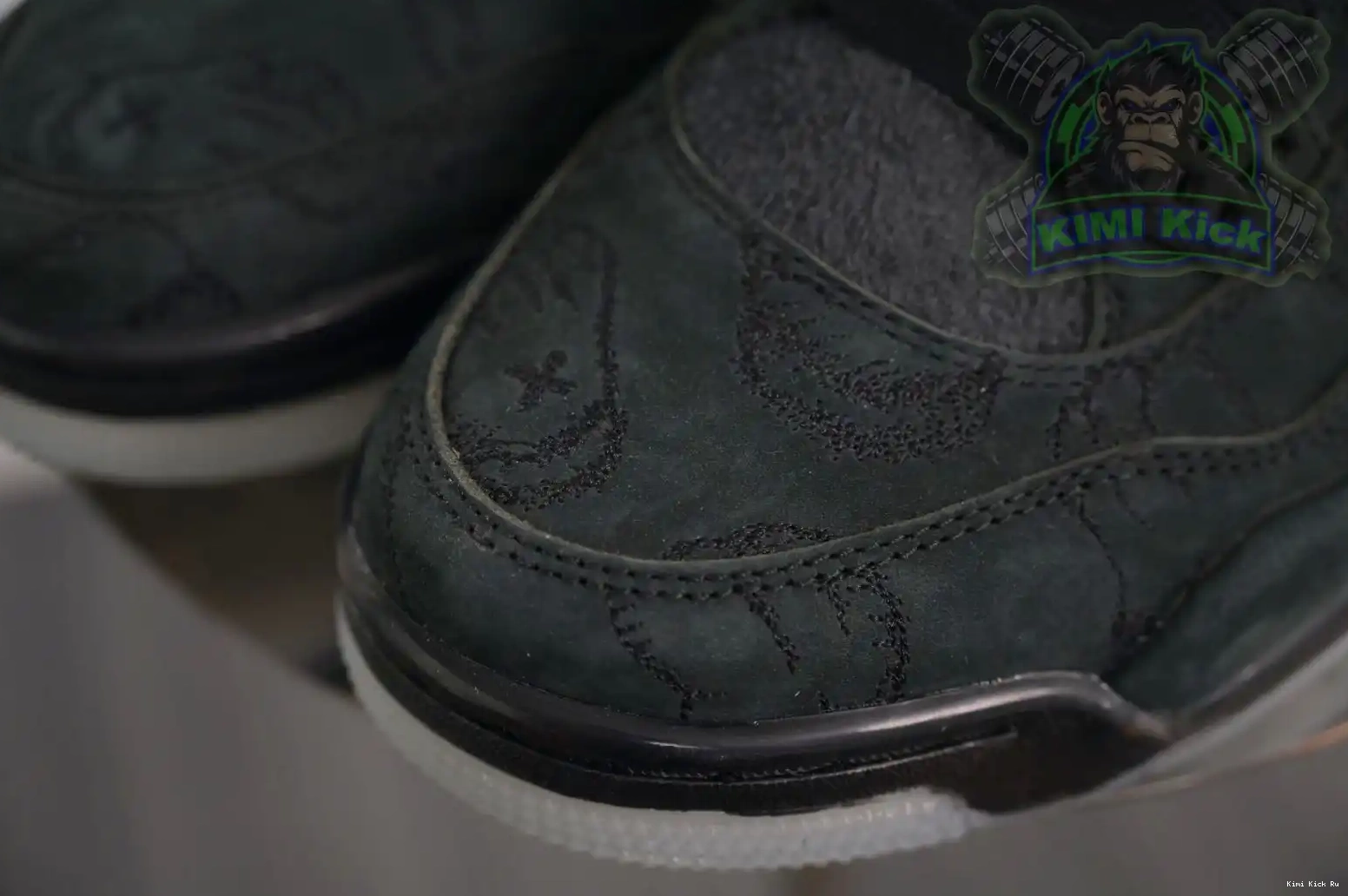 Jordan Kimikick Air black kaws Jordan 4 0612
